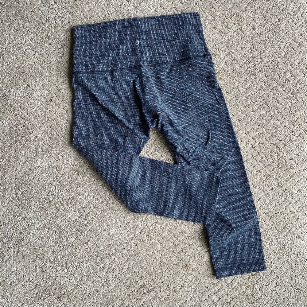 Lululemon Heathered Green Crop Leggings